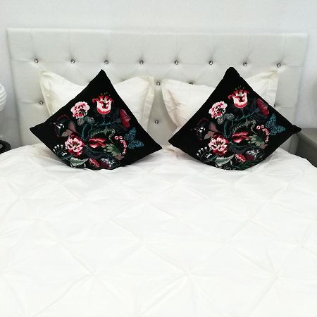 Ultracentral Studio For 4 Букурещ Екстериор снимка