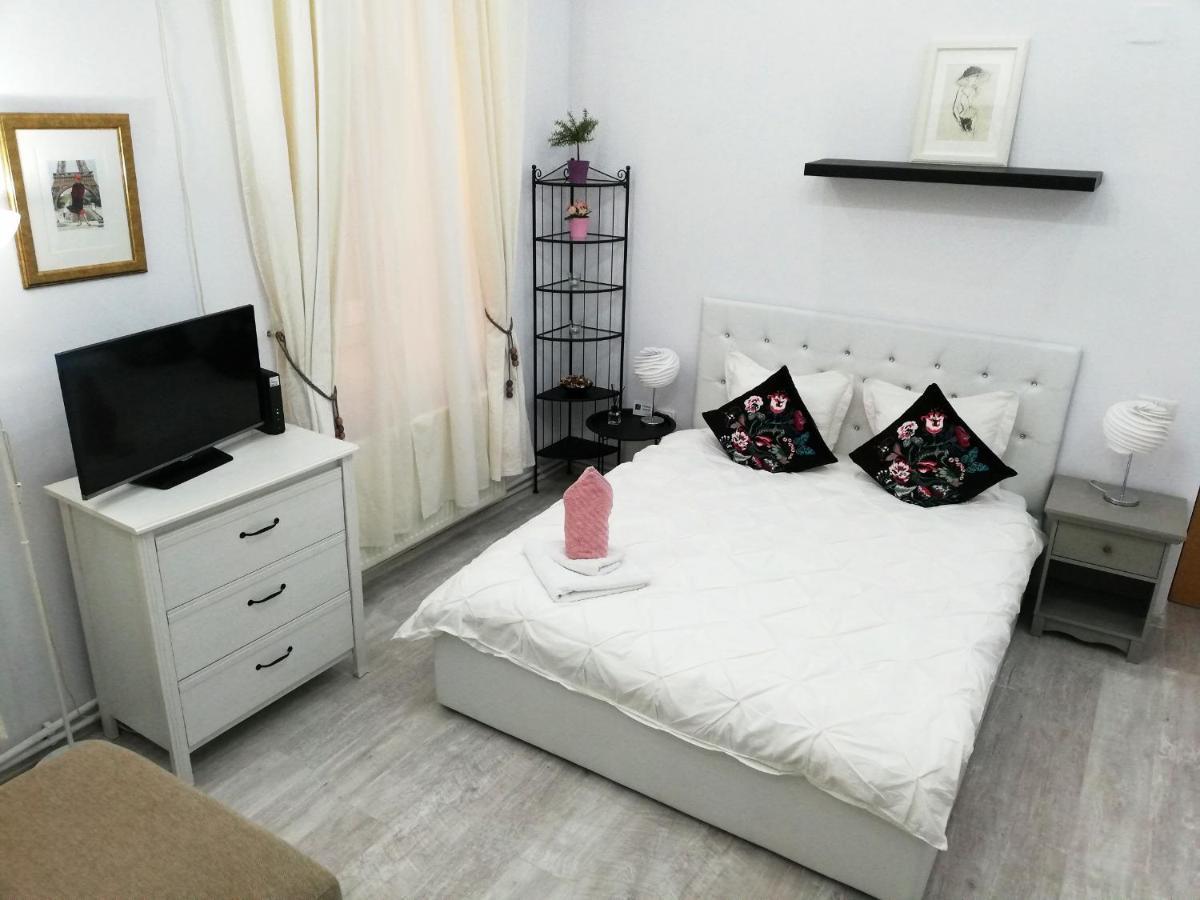 Ultracentral Studio For 4 Букурещ Екстериор снимка