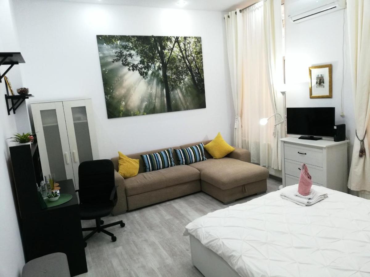 Ultracentral Studio For 4 Букурещ Екстериор снимка